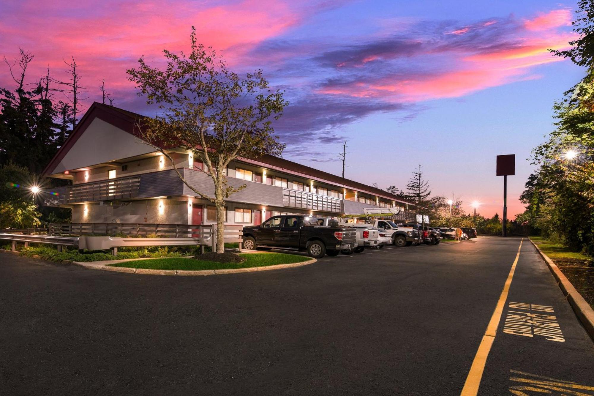 Red Roof Inn Salem Exterior photo